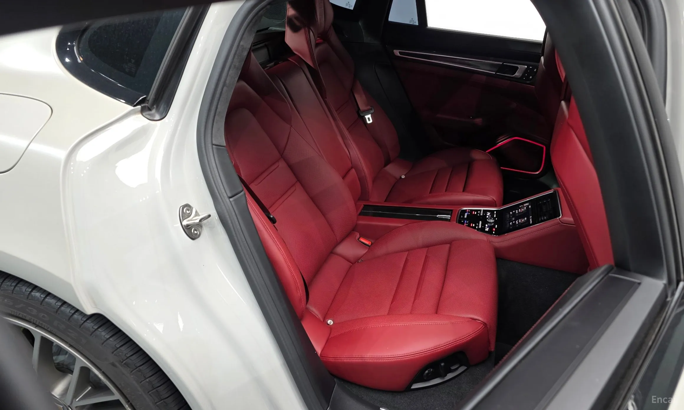 Porsche Panamera (971) превью 11