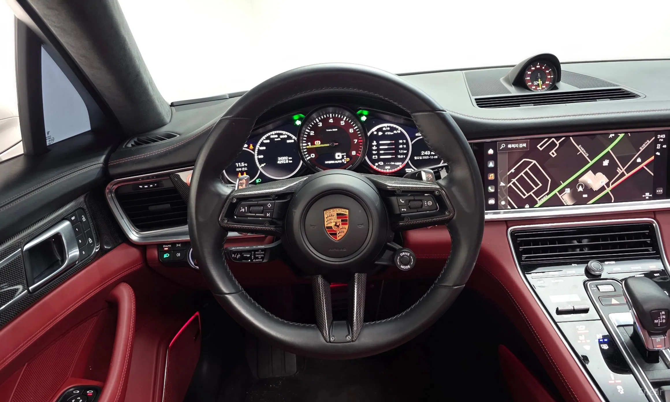 Porsche Panamera (971) превью 13