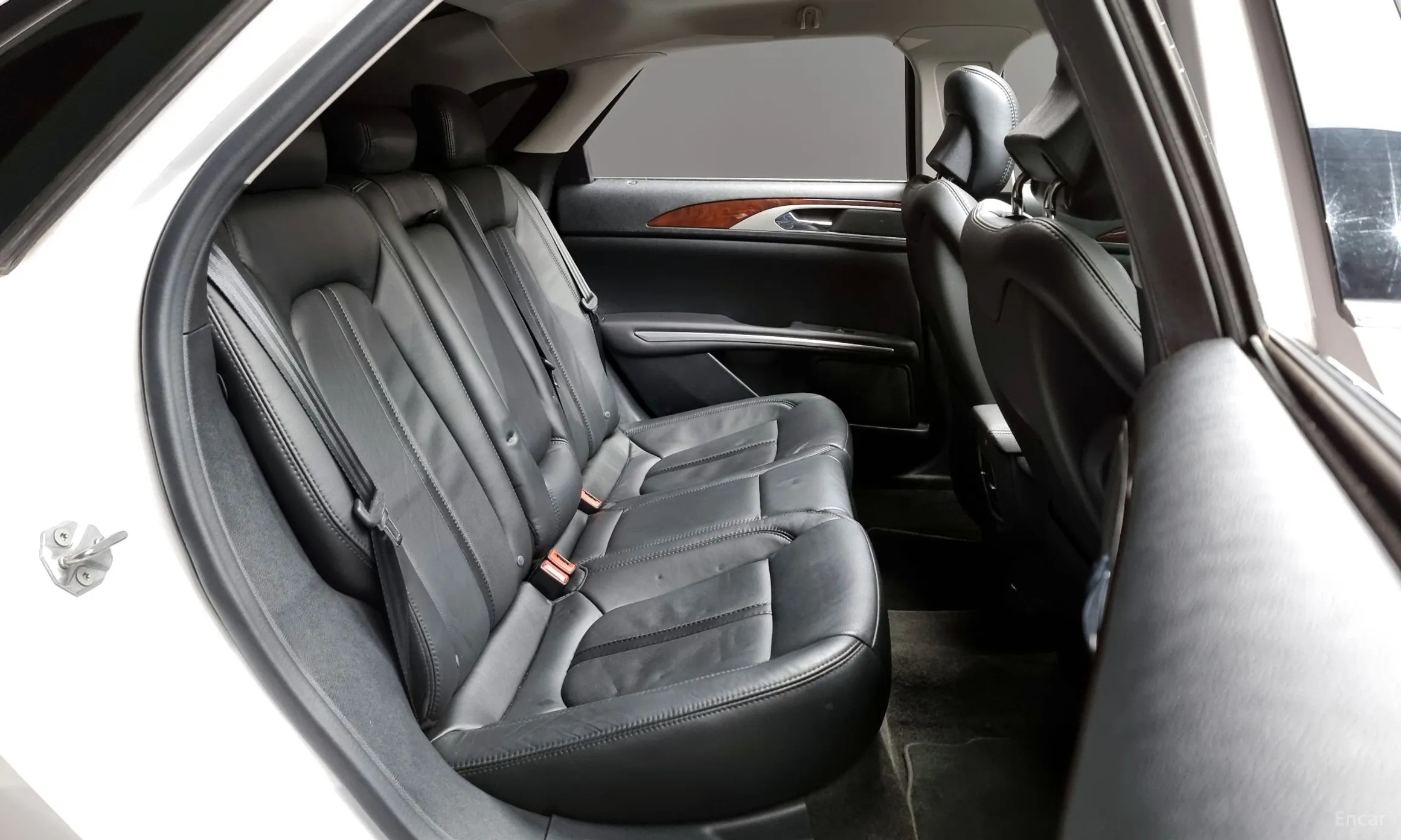 Lincoln New MKZ превью 12