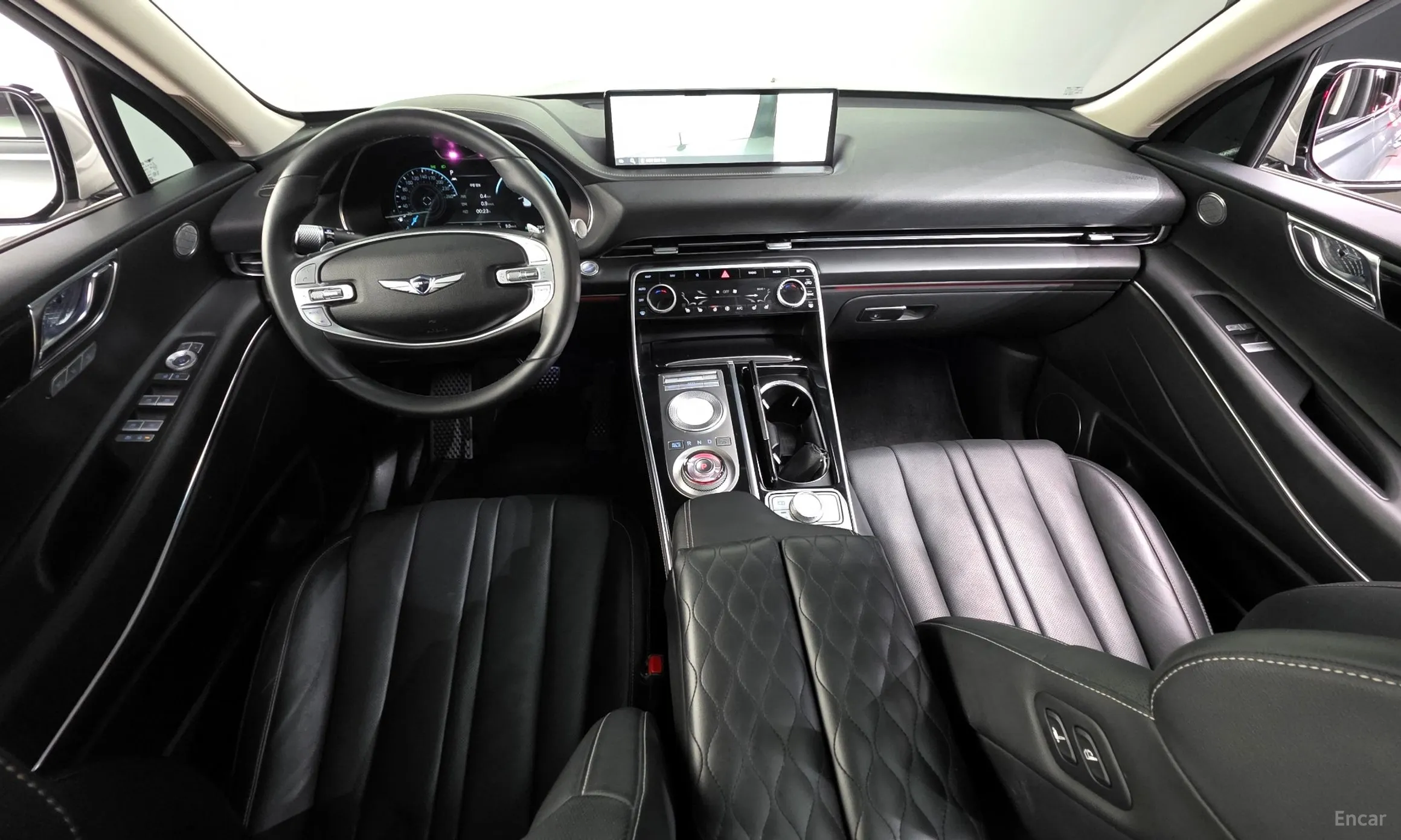 Genesis GV80 превью 7