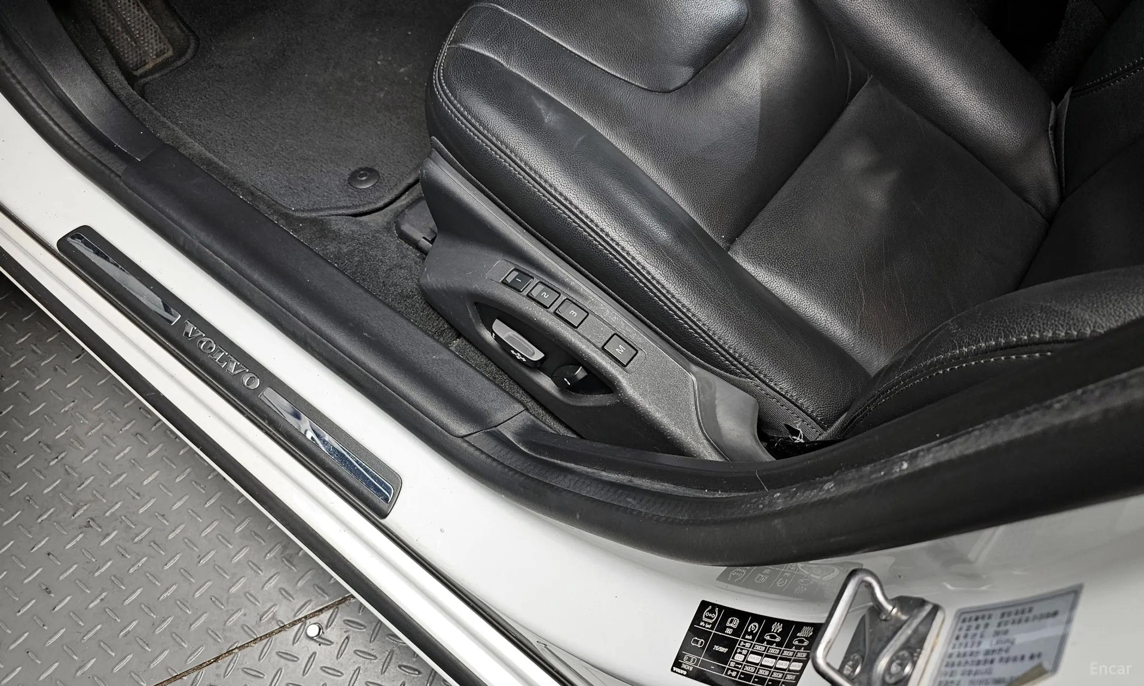 Volvo S60 превью 17