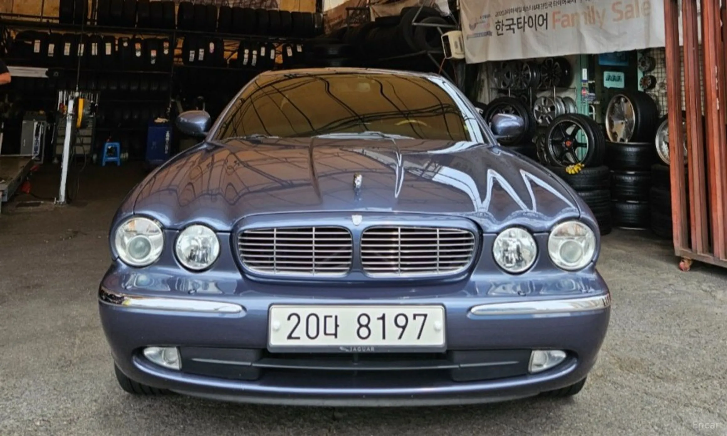 XJ-8