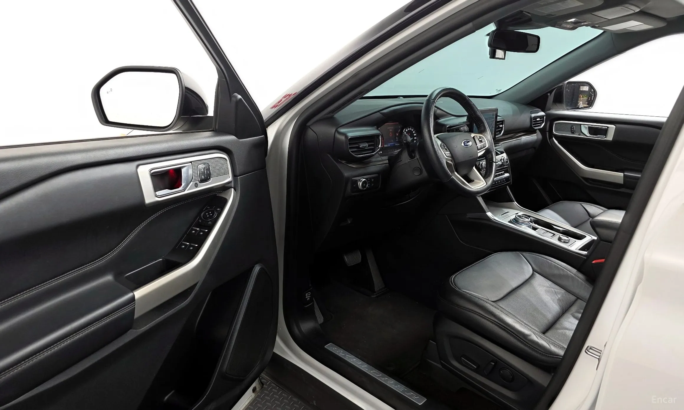 Ford Explorer 6th Generation превью 10