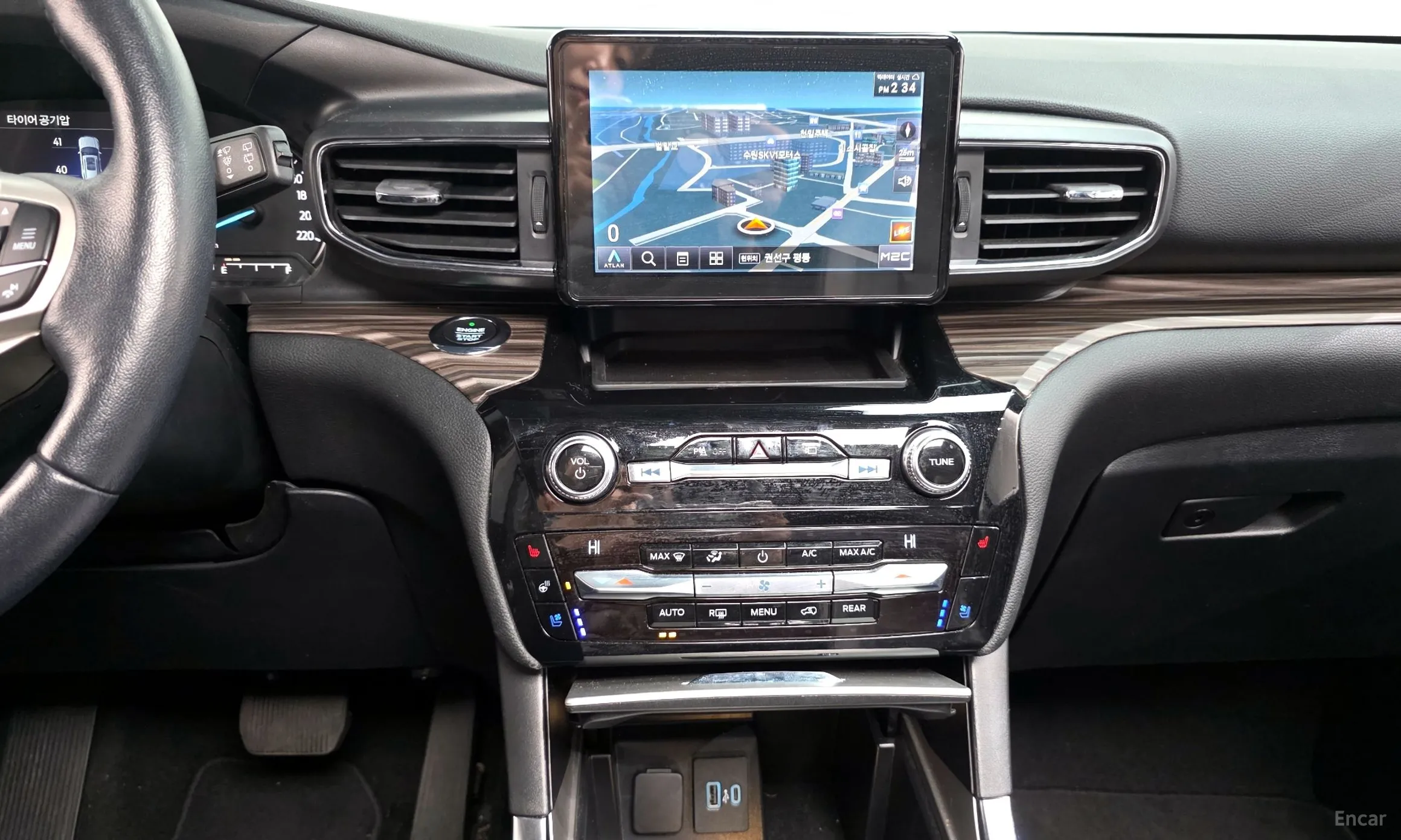 Ford Explorer 6th Generation превью 15
