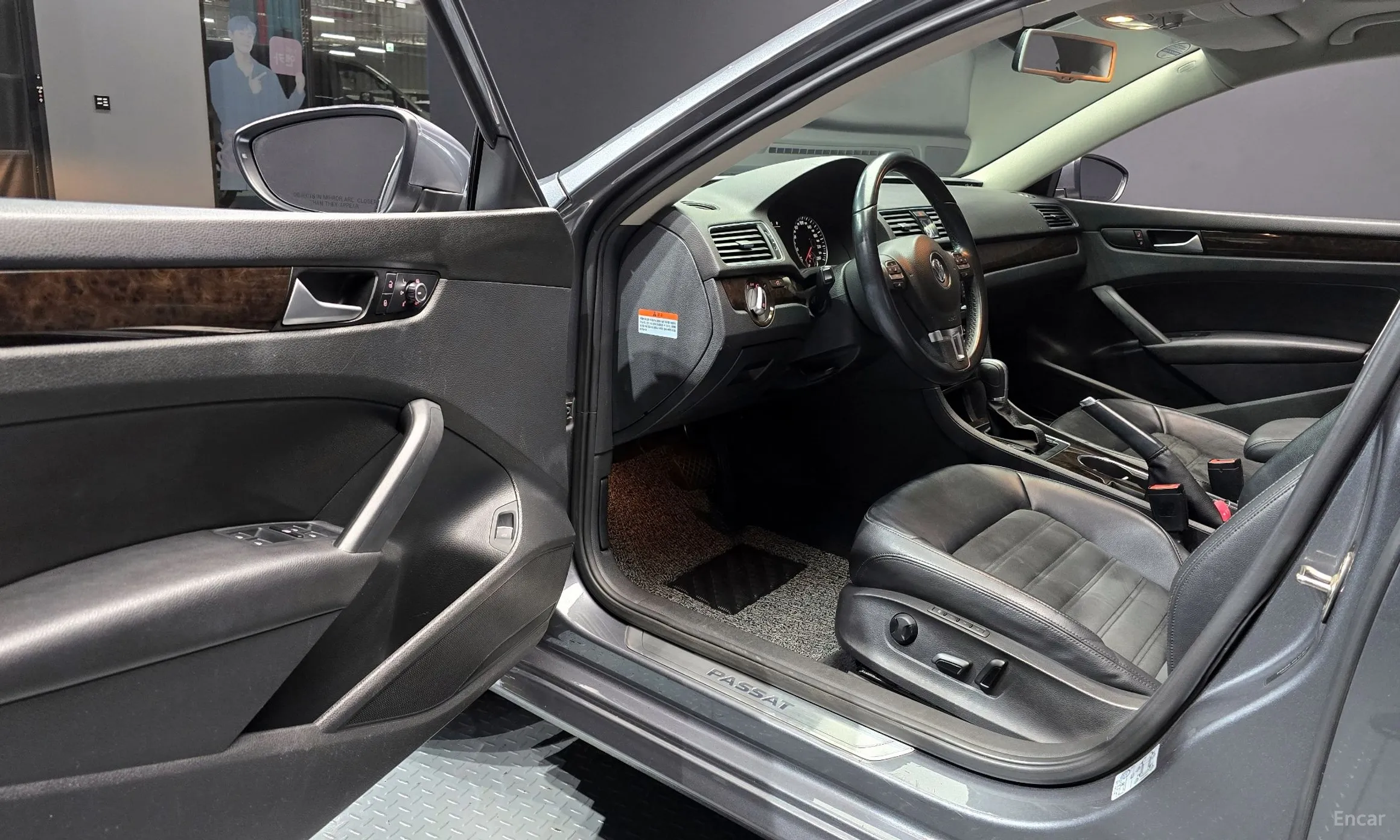 Volkswagen The New Passat превью 11