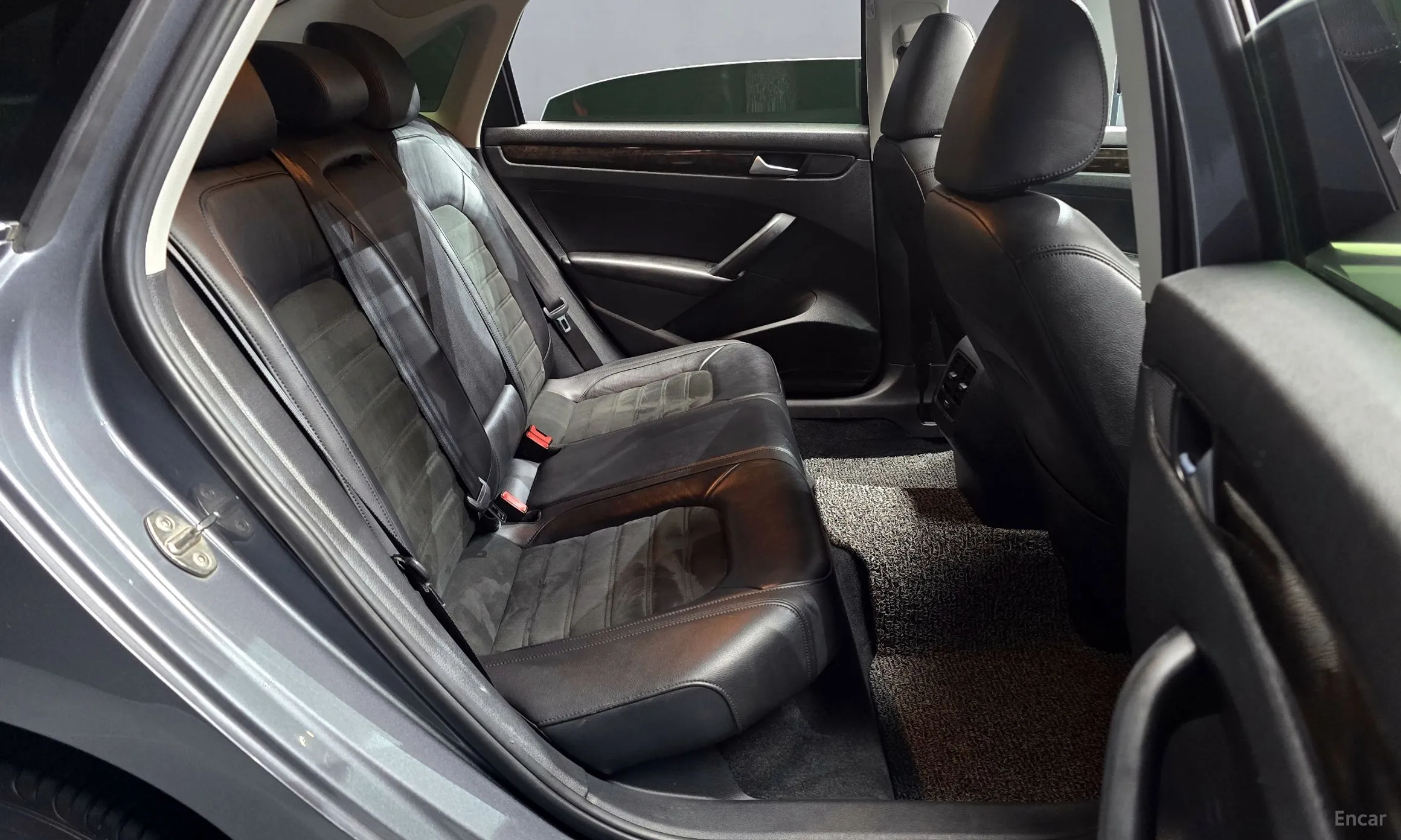 Volkswagen The New Passat превью 12