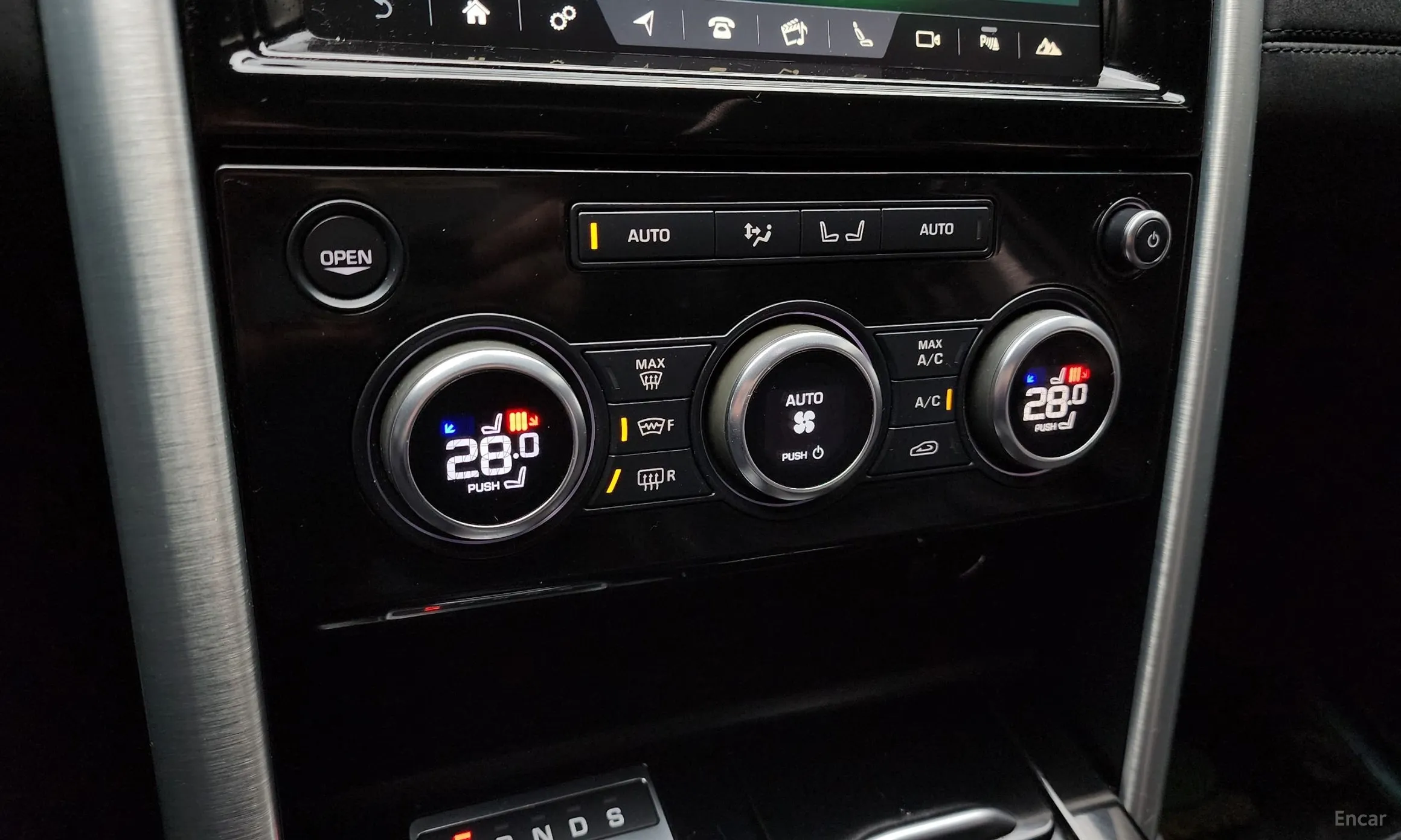 Land Rover Discovery 5 превью 17