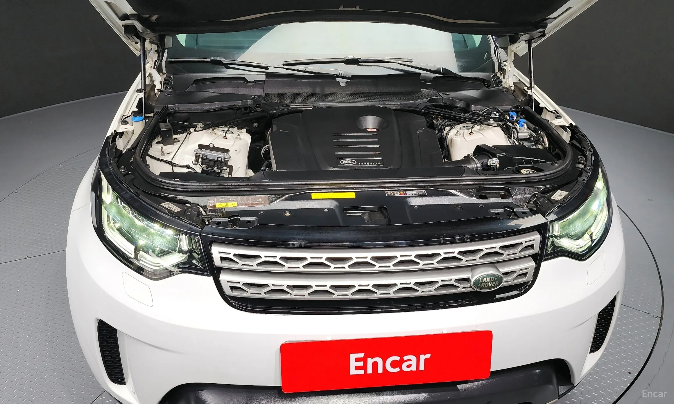 Land Rover Discovery 5 превью 6