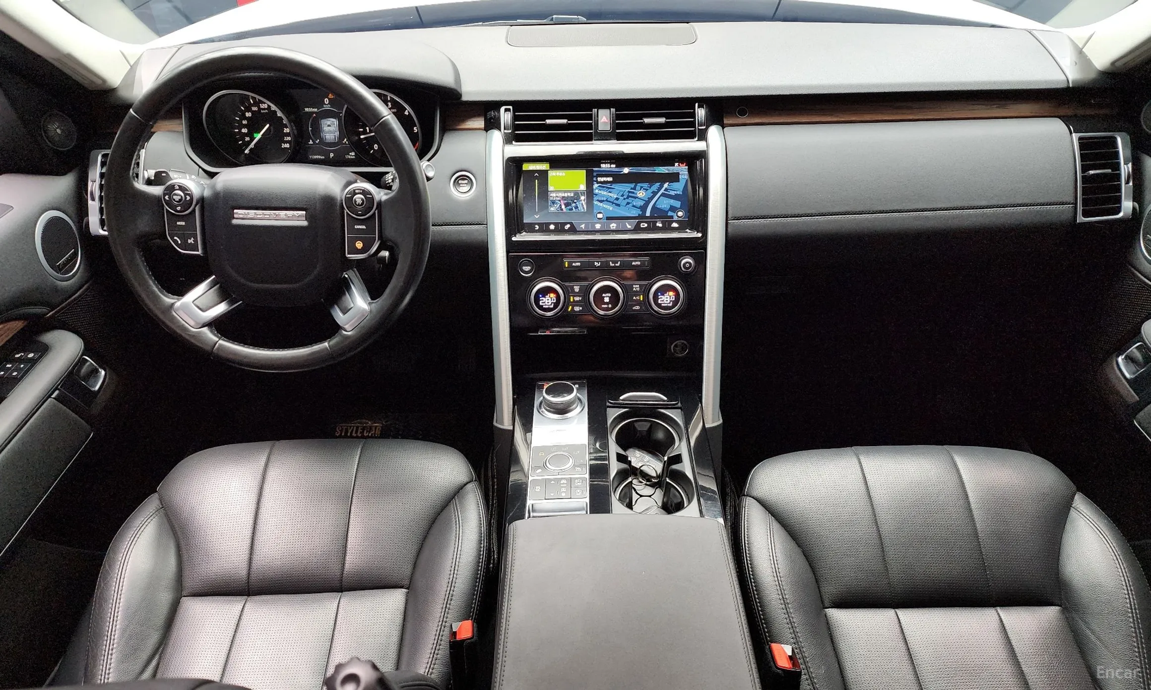 Land Rover Discovery 5 превью 7