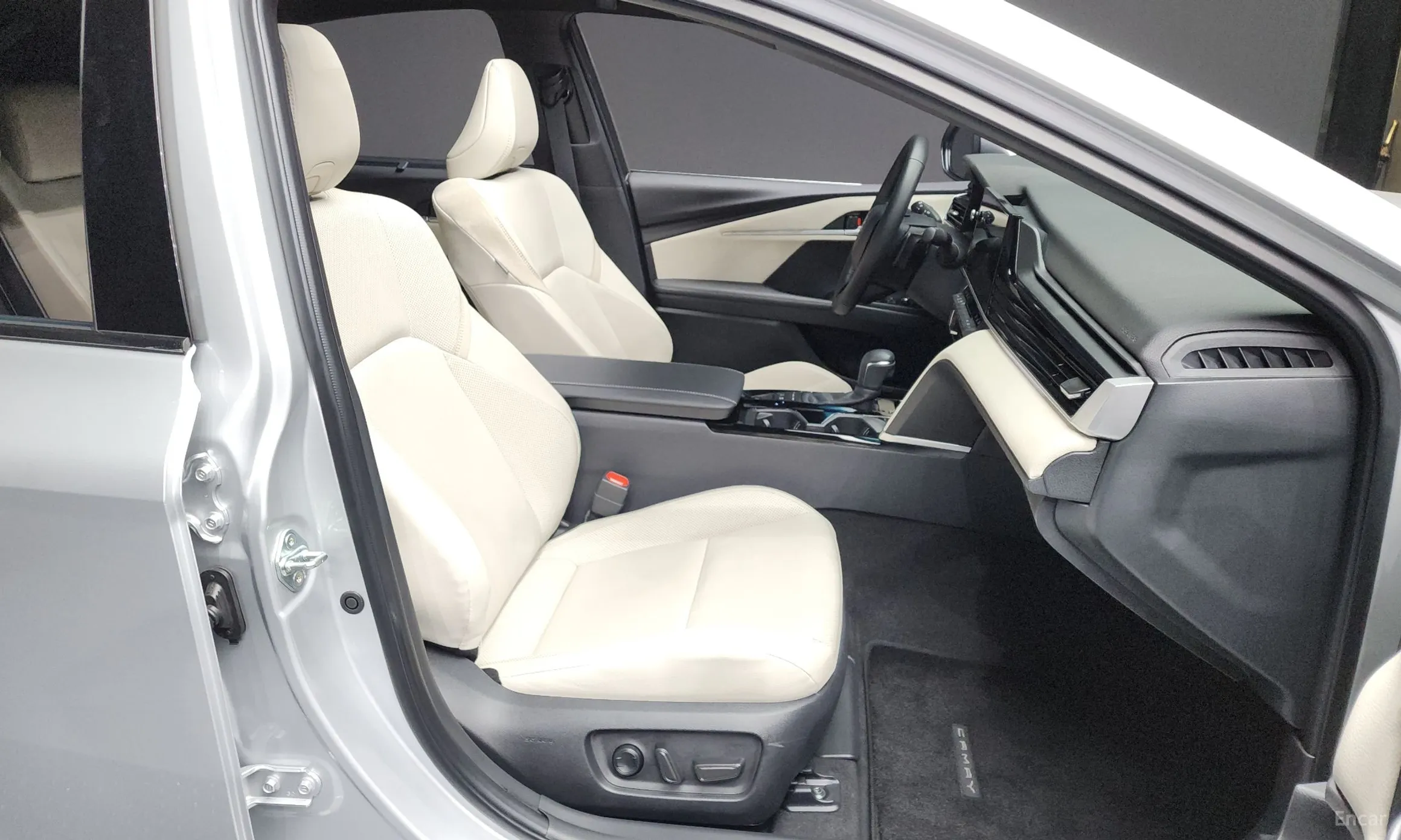 Toyota Camry (XV80) превью 11
