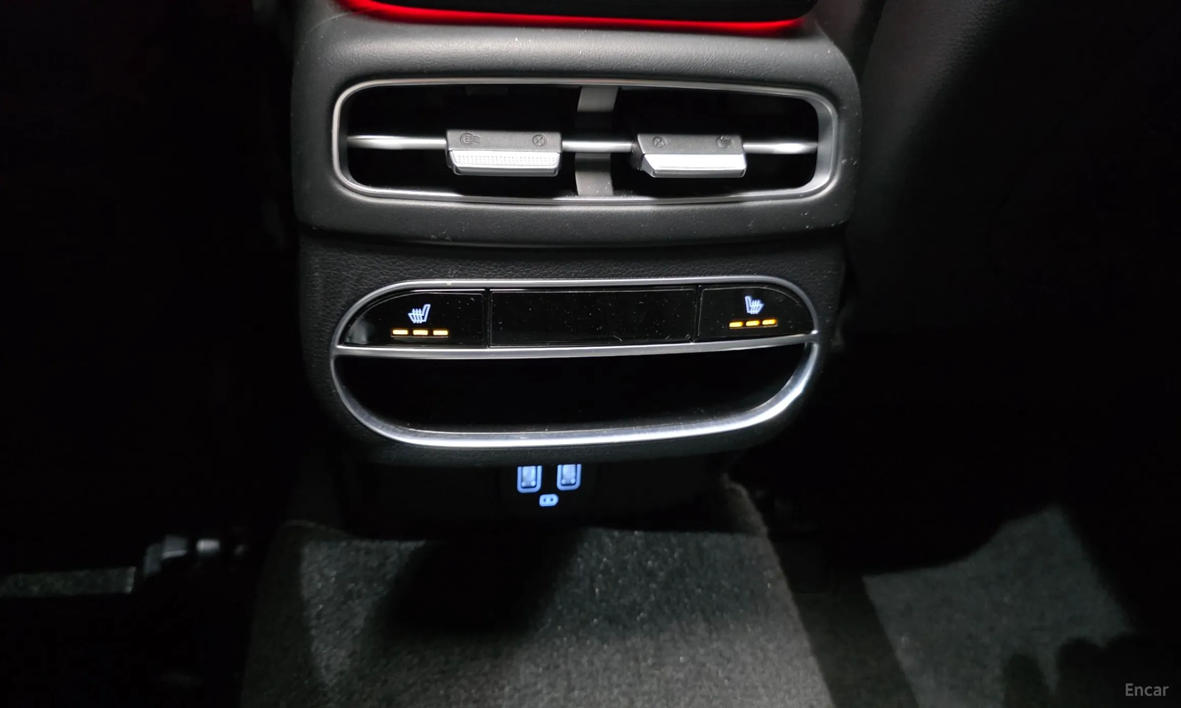 Genesis GV70 превью 18