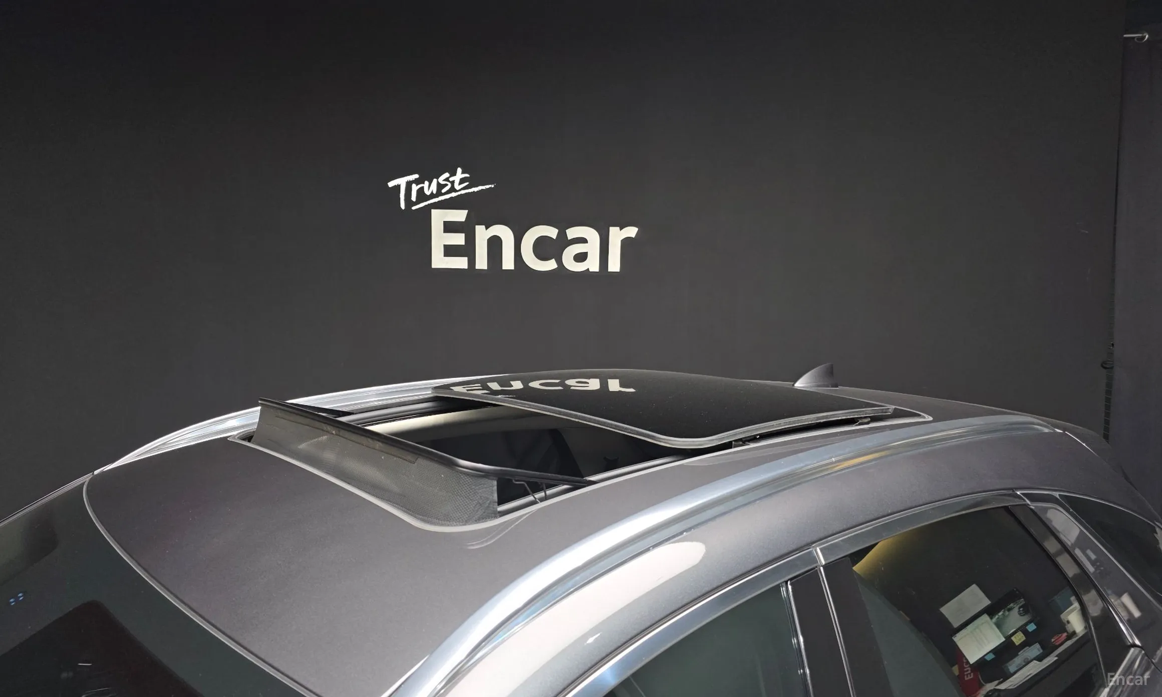 Genesis GV70 превью 19