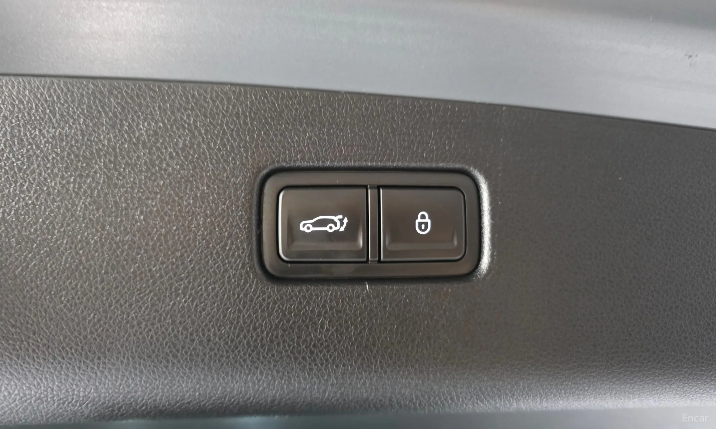 Genesis GV70 превью 20