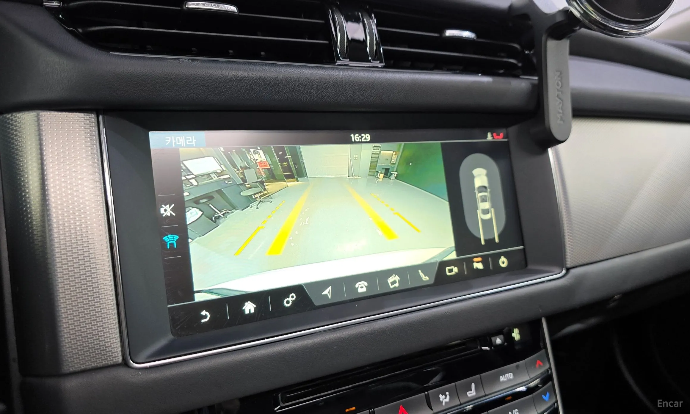Jaguar XF (x260) превью 15