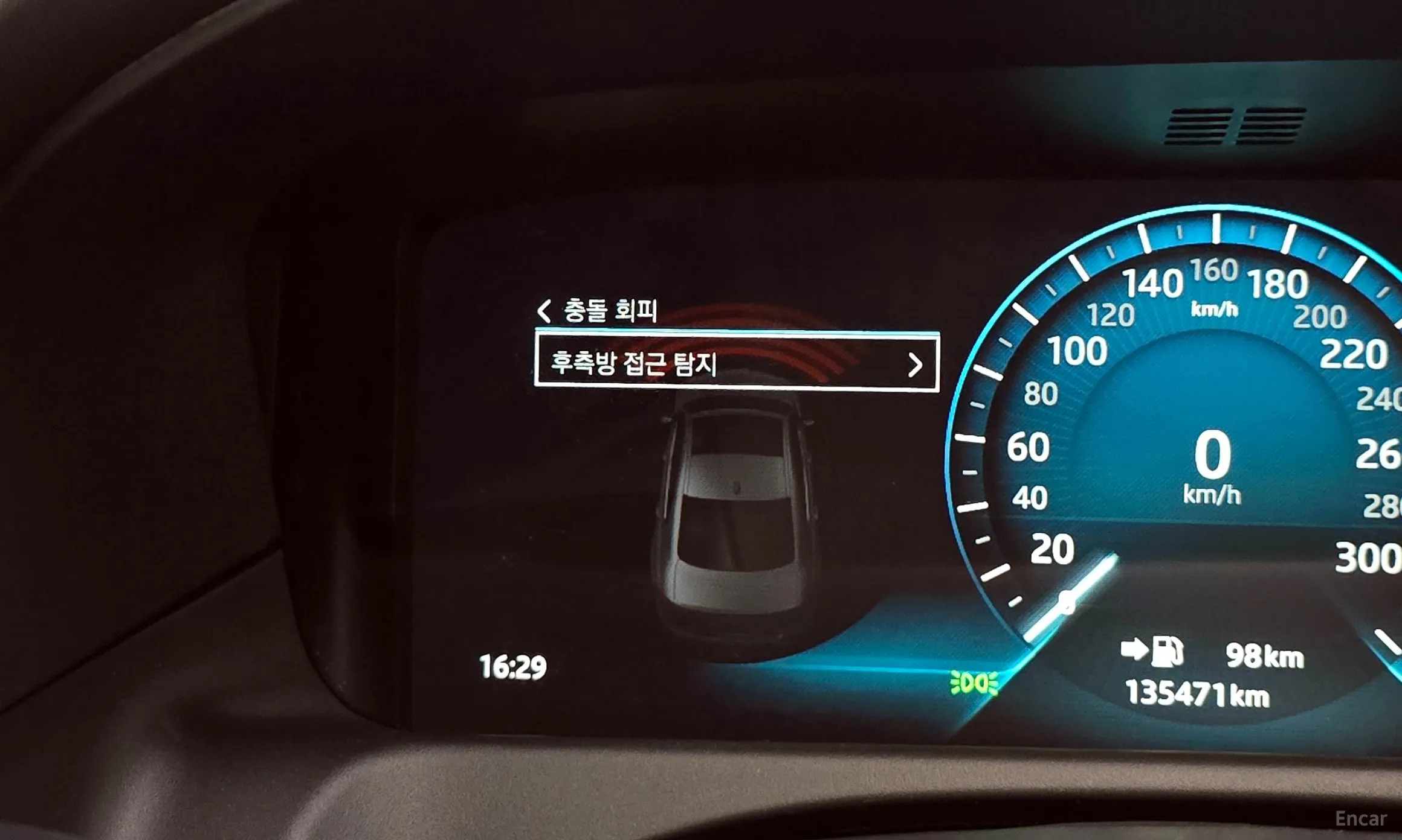 Jaguar XF (x260) превью 16