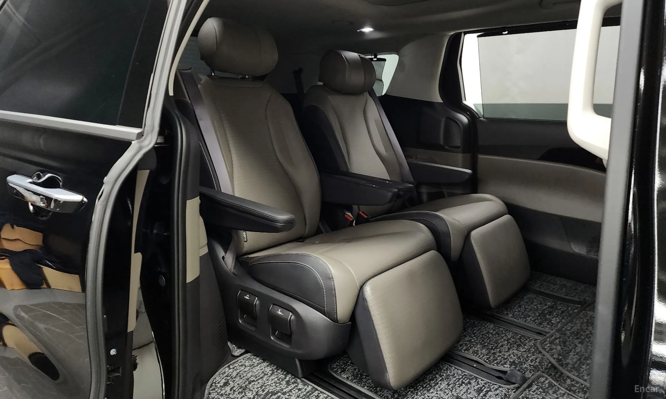 Kia Carnival 4th Generation превью 12