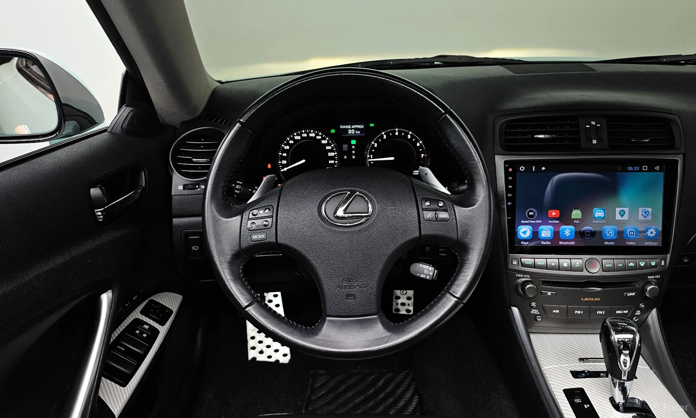 Lexus IS250 превью 13