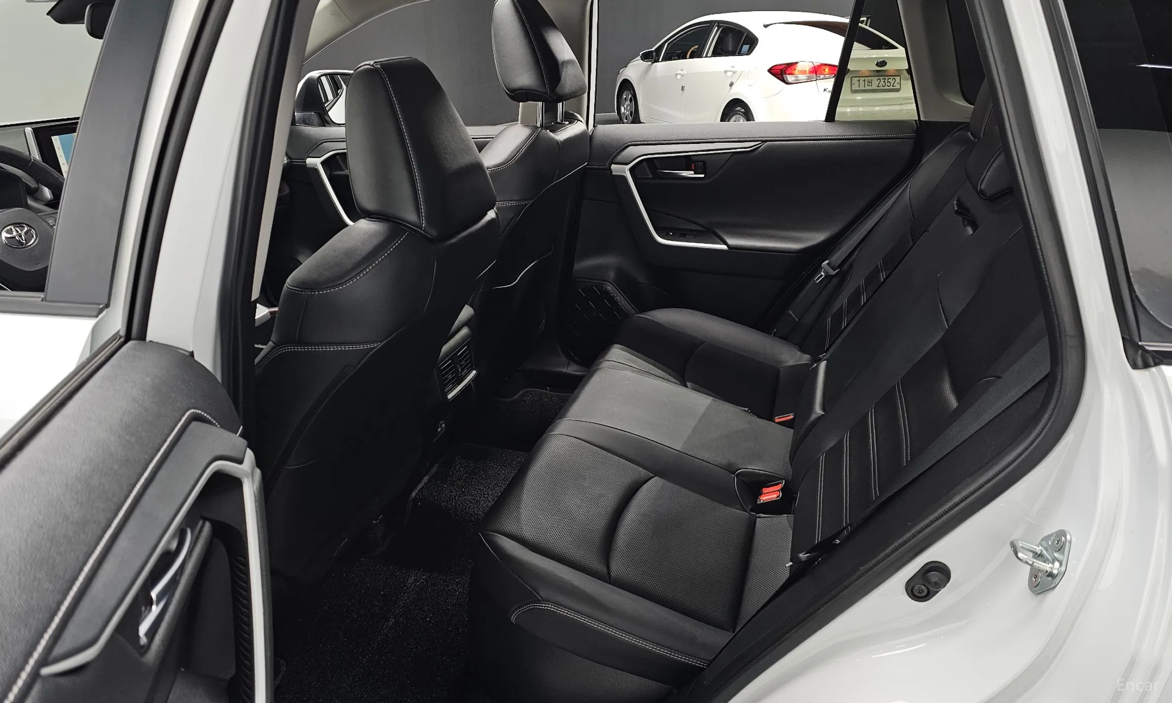 Toyota RAV4 5th Generation превью 12