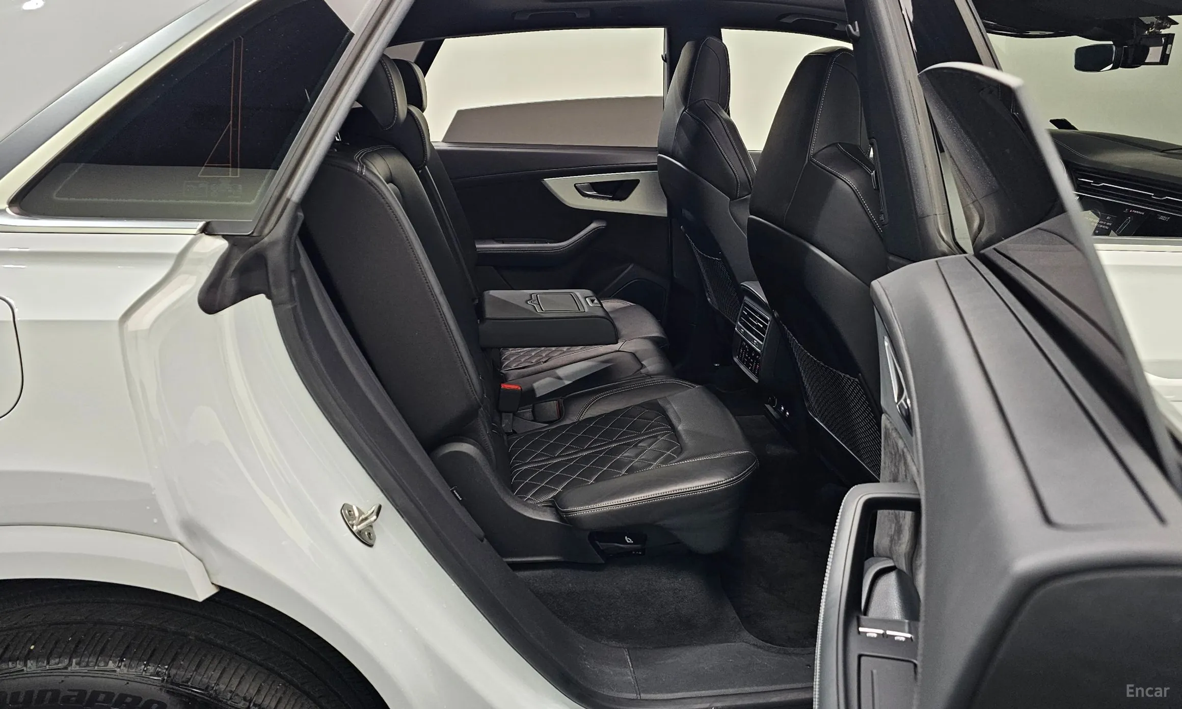 Audi Q8 (4M) превью 12
