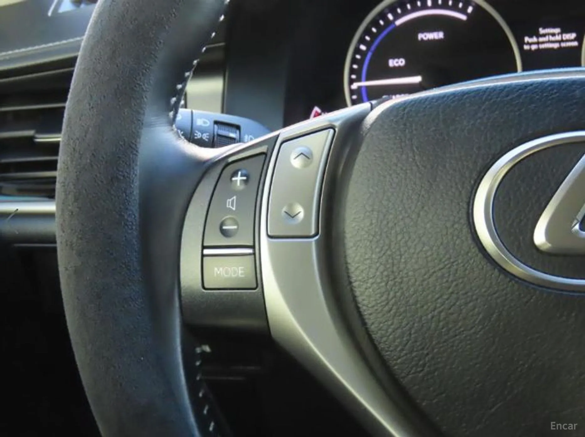 Lexus New ES300h превью 10
