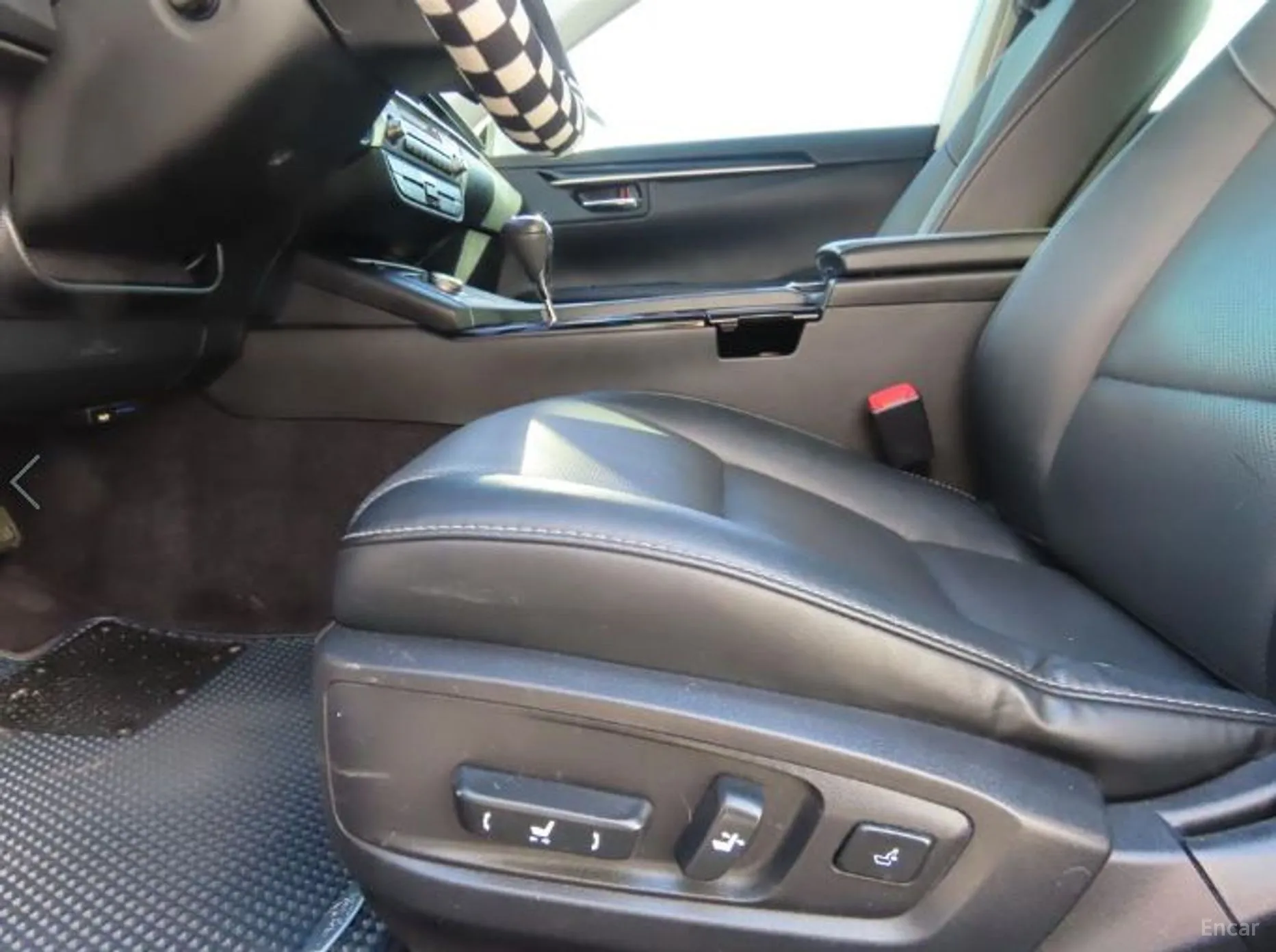 Lexus New ES300h превью 14