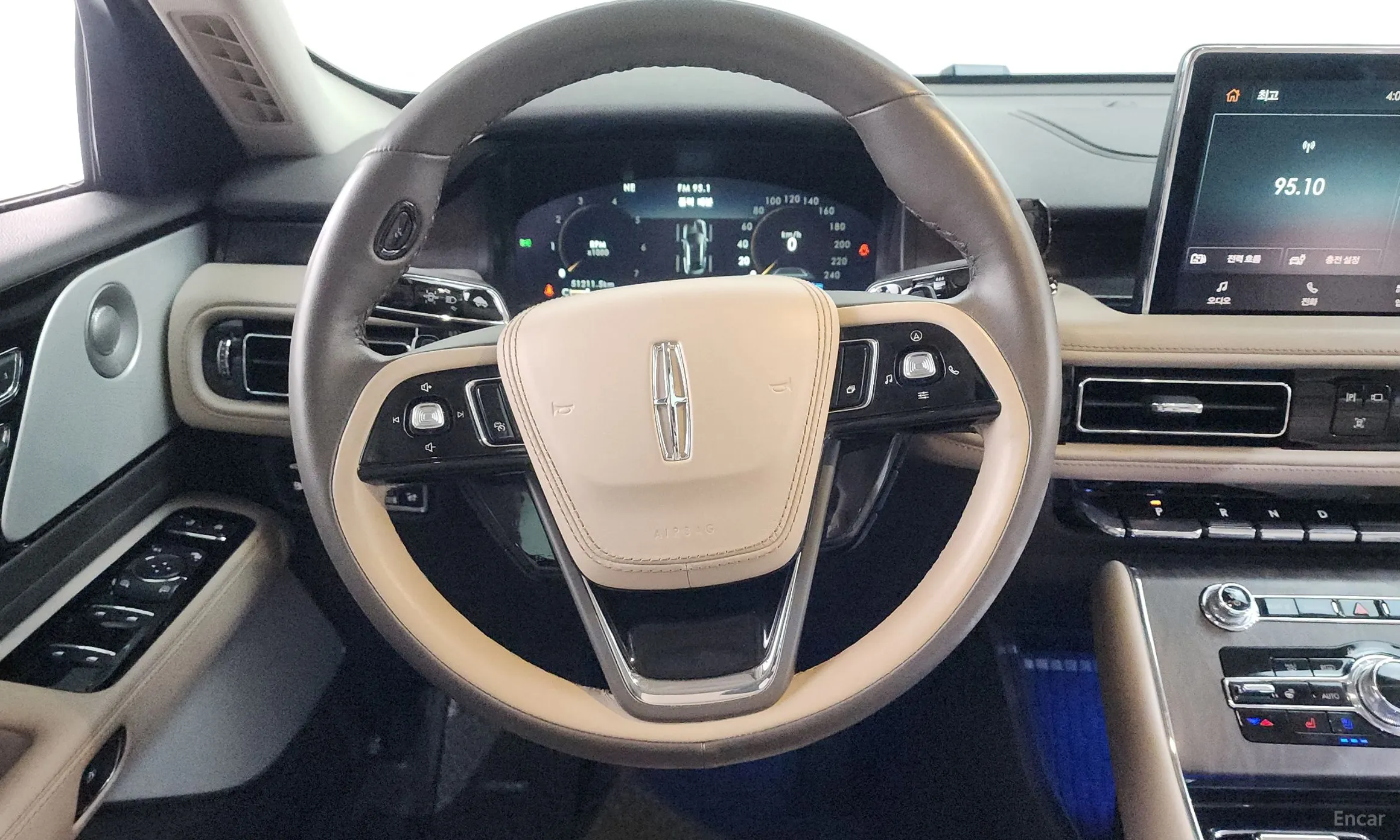 Lincoln Aviator 2nd Generation превью 13