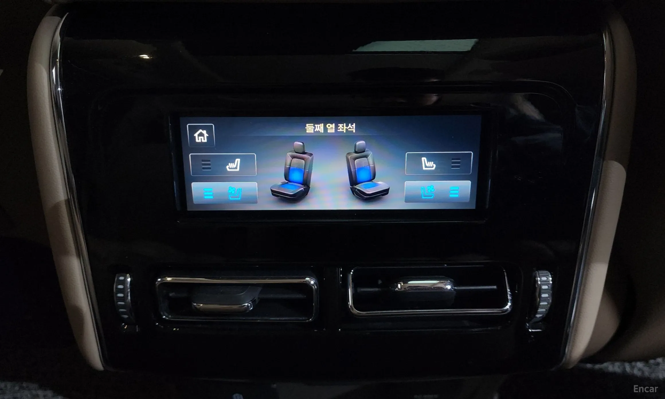 Lincoln Aviator 2nd Generation превью 17
