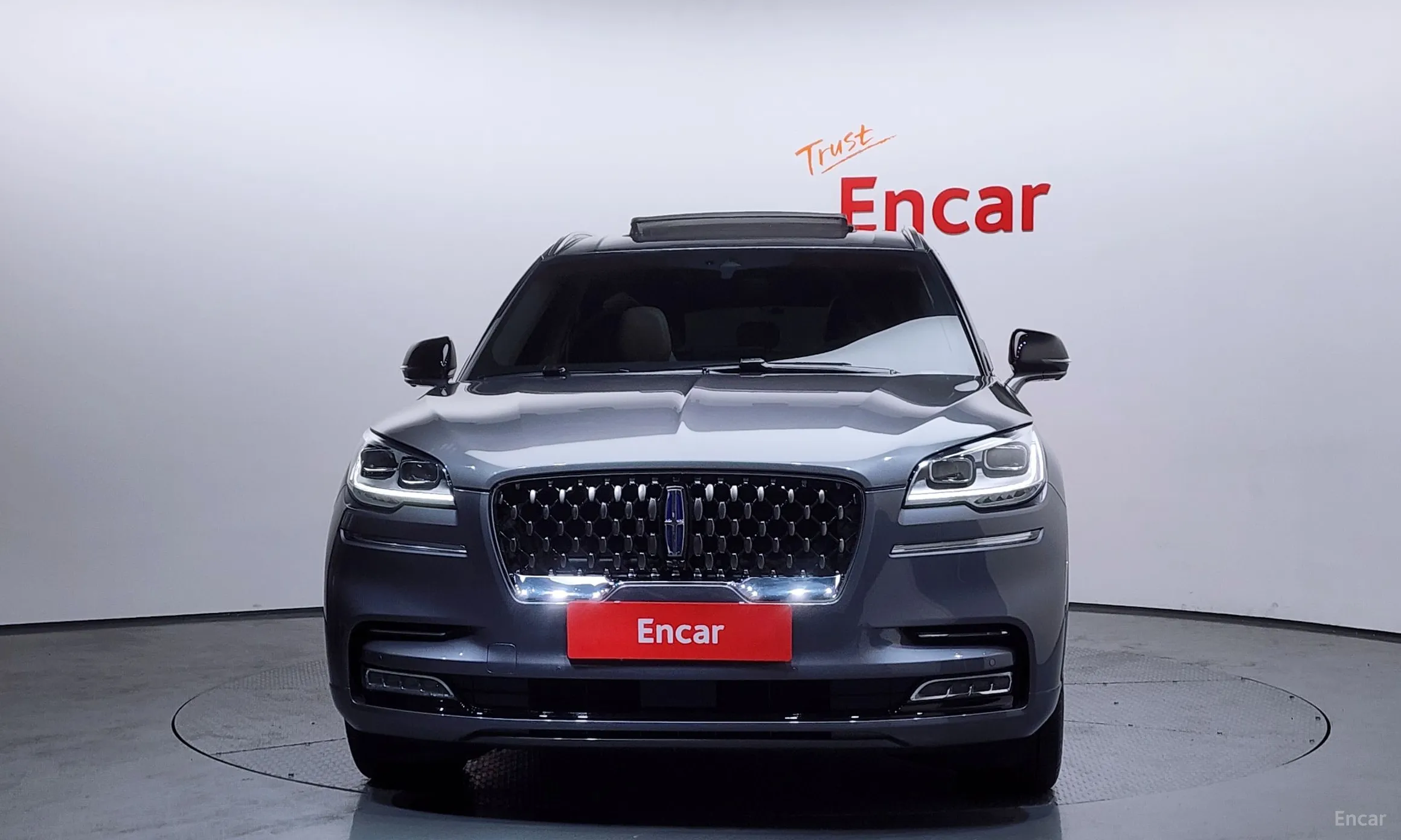 Lincoln Aviator 2nd Generation превью 3
