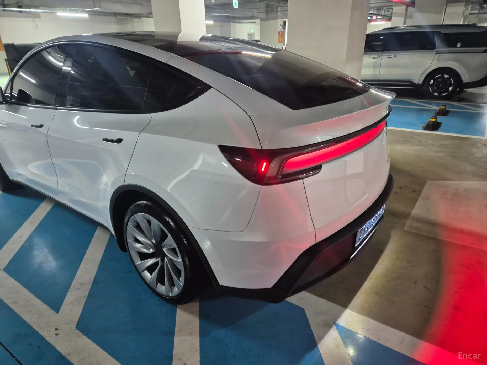 Tesla Model Y превью 6