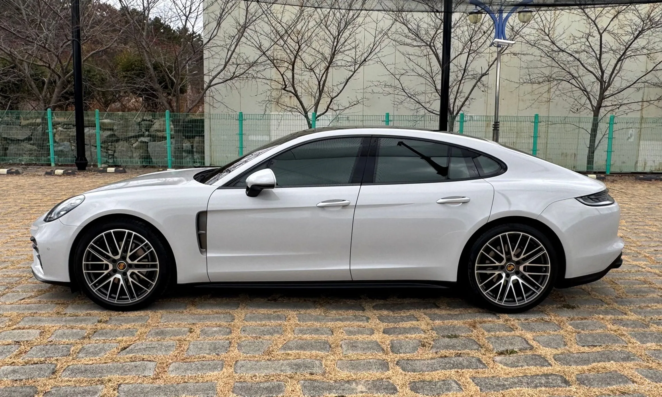 Porsche Panamera (971) превью 5