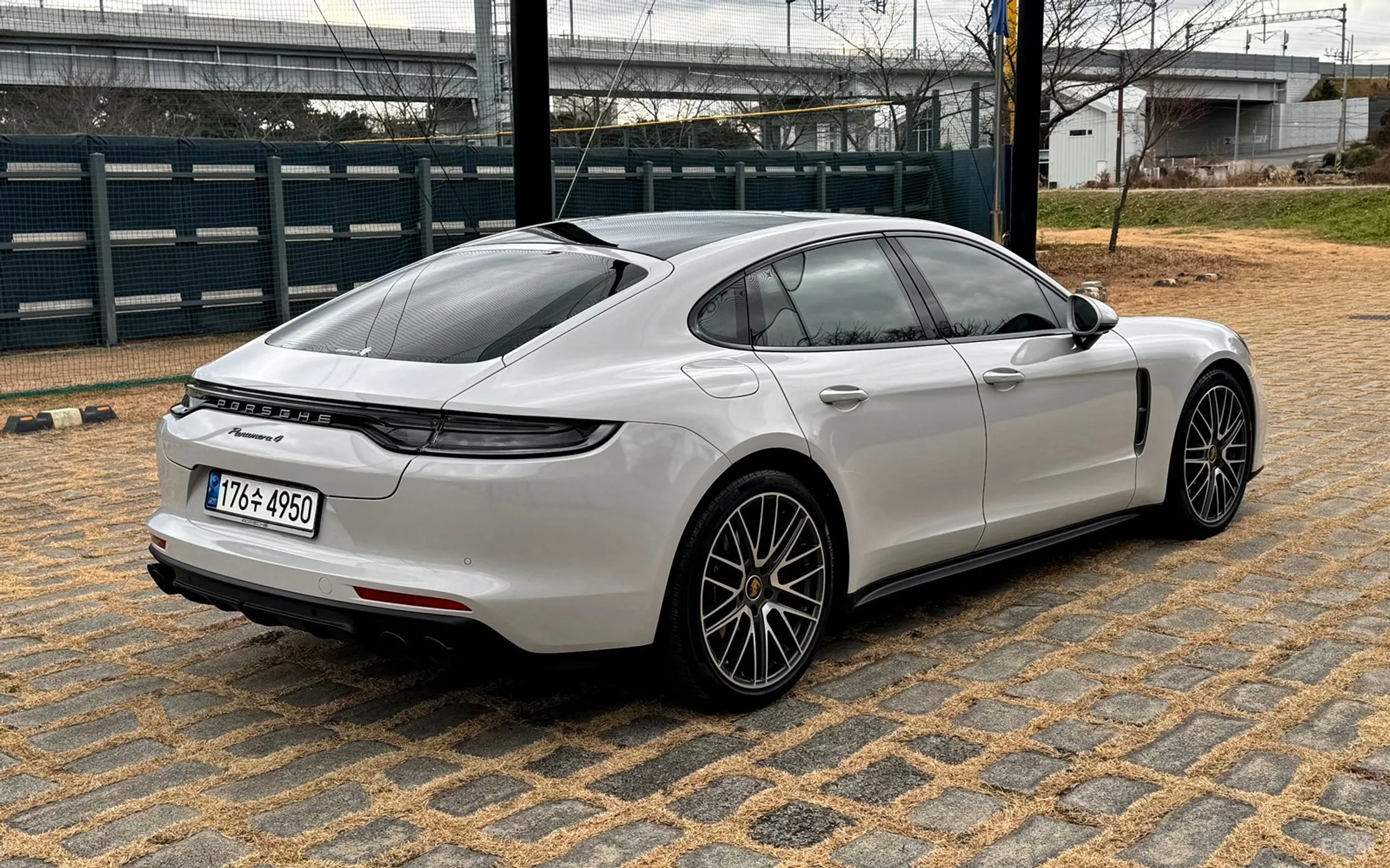 Porsche Panamera (971) превью 7