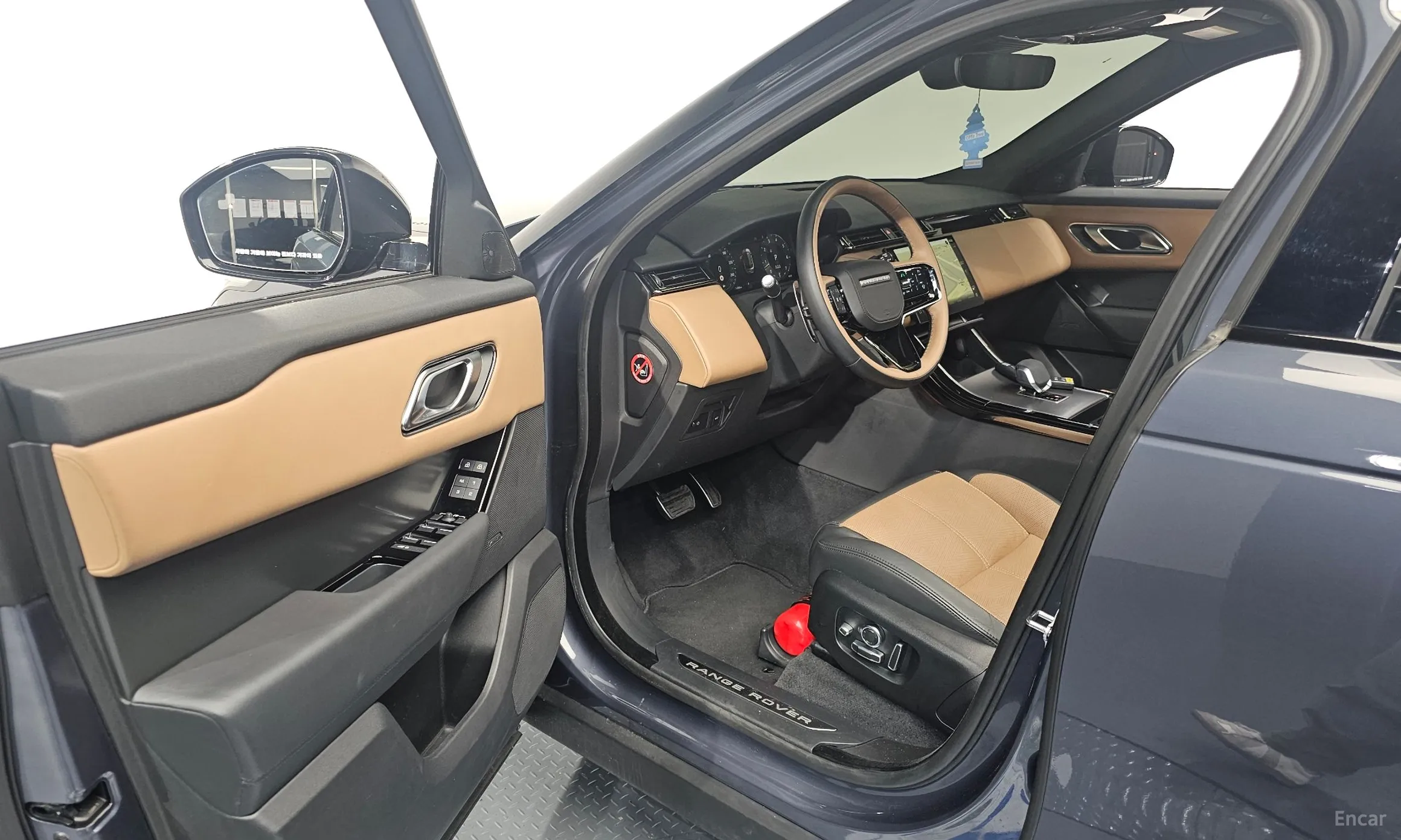 Land Rover Range Rover Bella превью 10