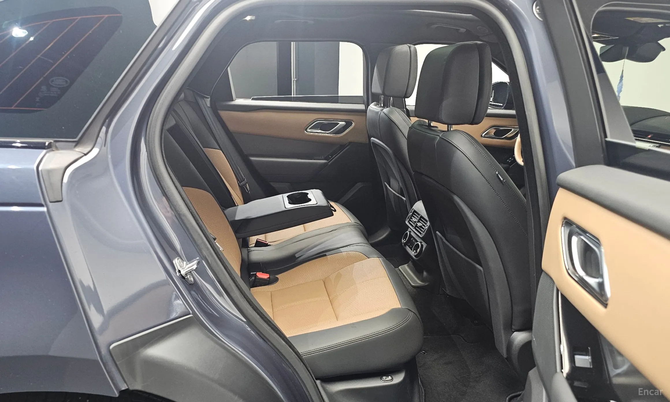 Land Rover Range Rover Bella превью 12