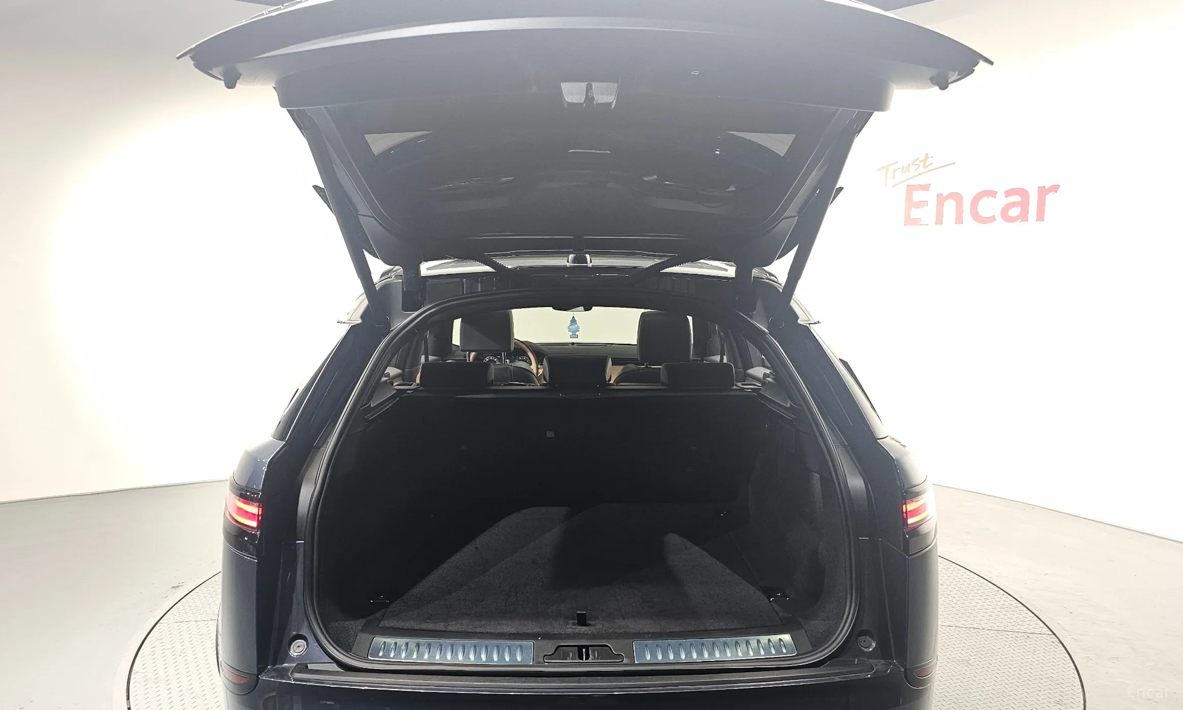Land Rover Range Rover Bella превью 20
