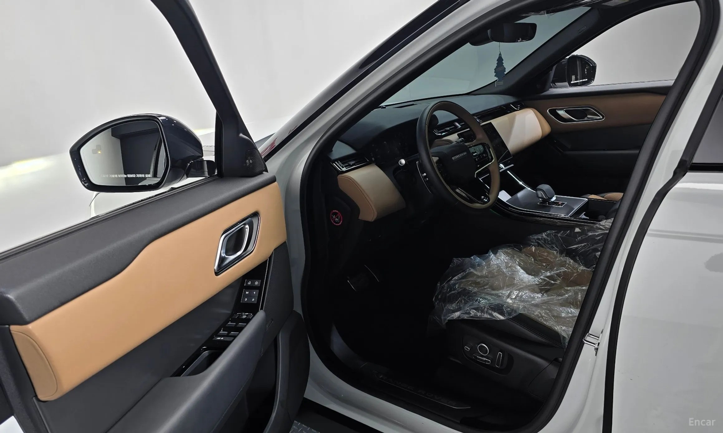Land Rover Range Rover Bella превью 10