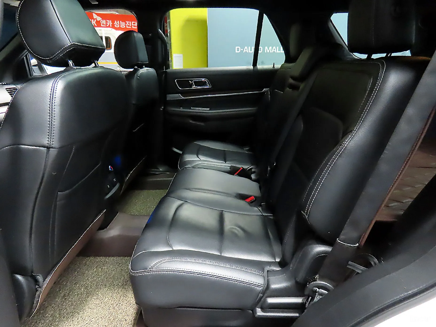 Ford Explorer превью 20