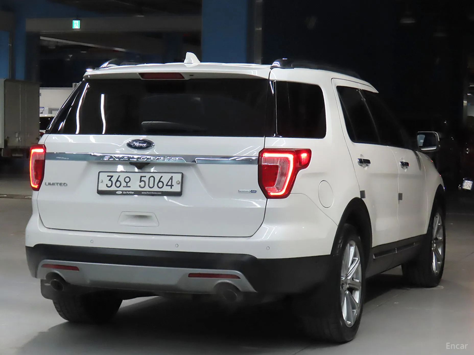 Ford Explorer превью 3