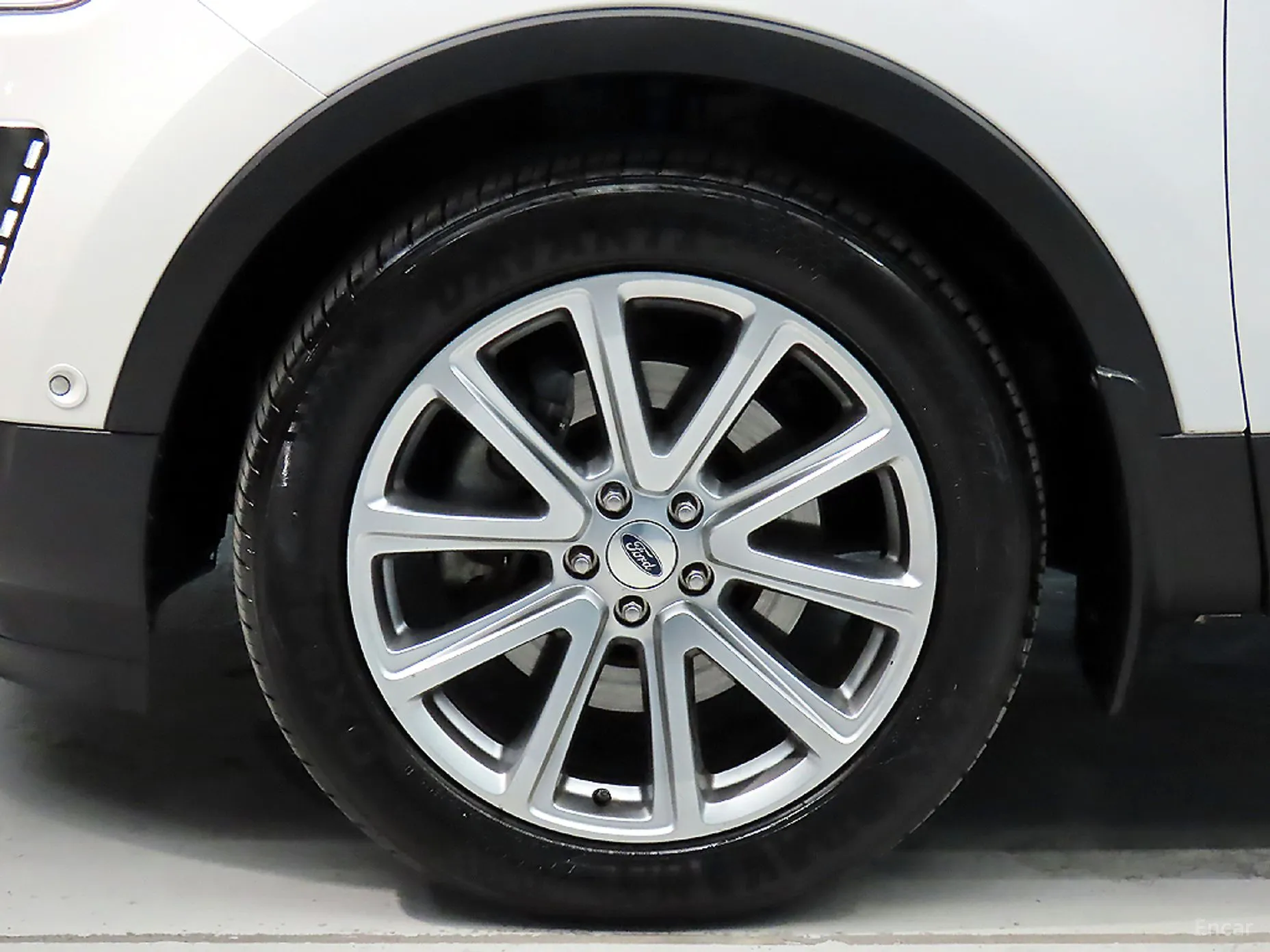 Ford Explorer превью 5