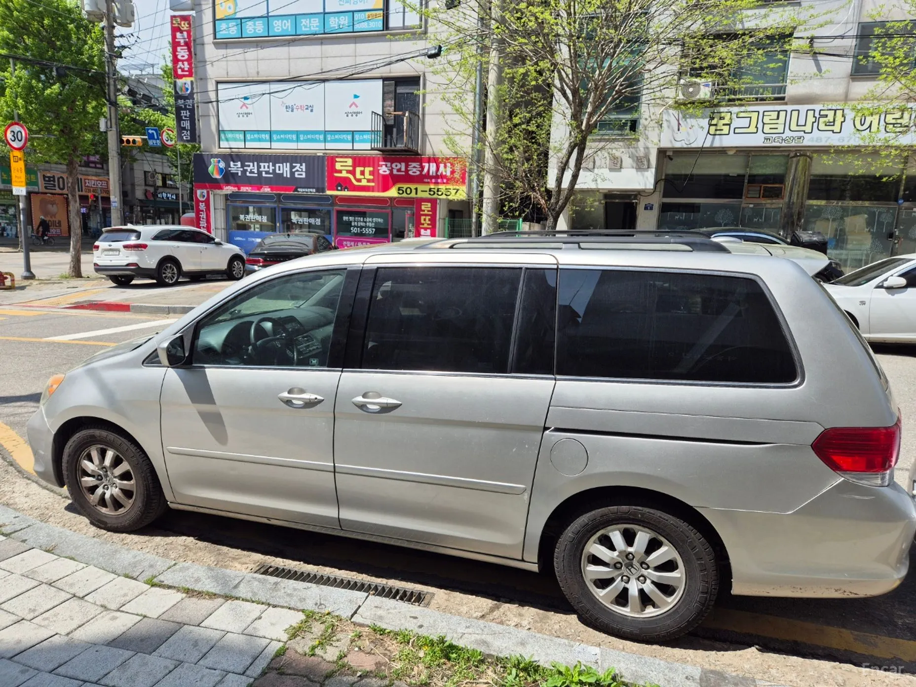 Honda Odyssey превью 3