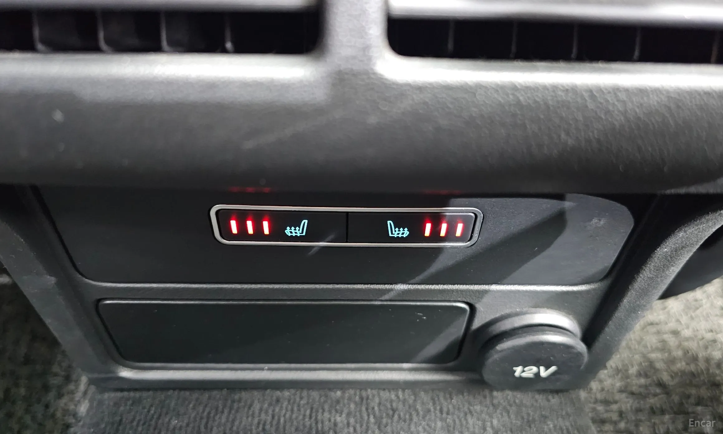 Jaguar XE превью 18