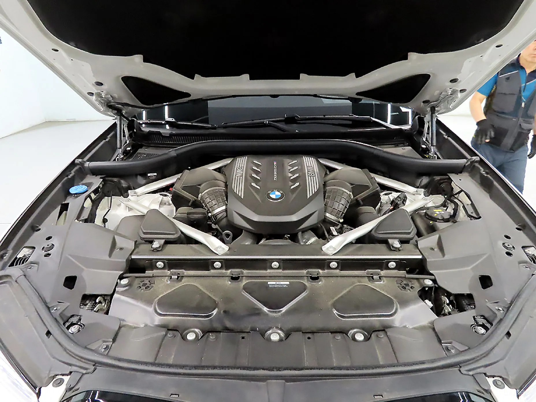 BMW X6 (G06) превью 6