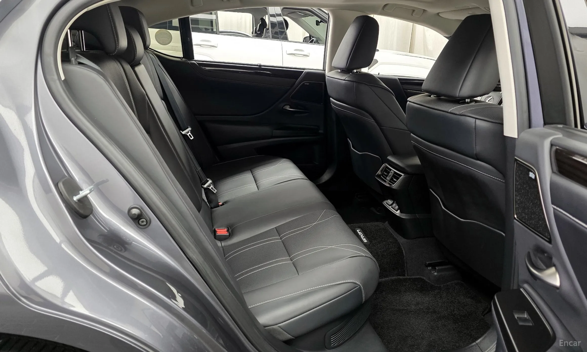 Lexus ES300h 7th Generation превью 12