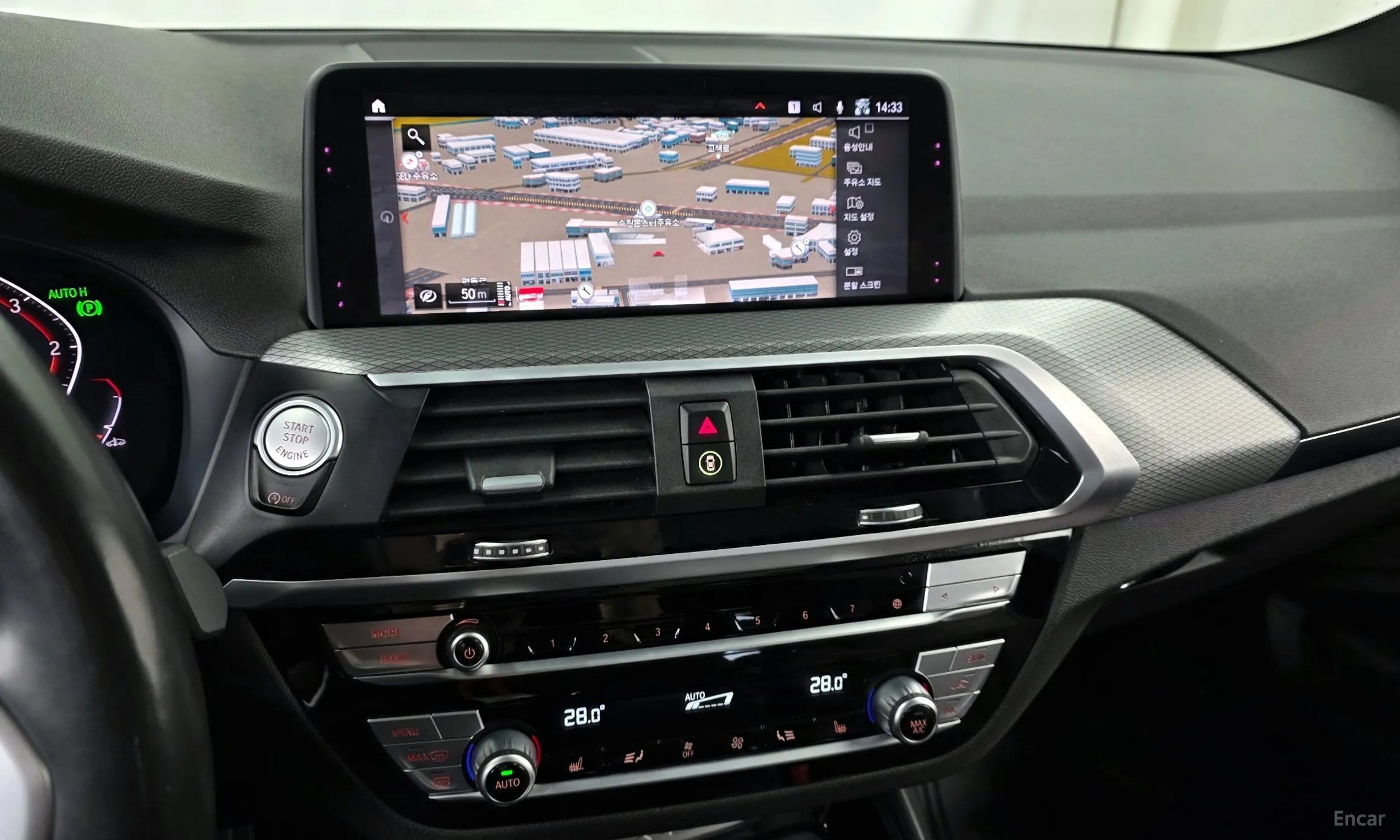 BMW X3 (G01) превью 14