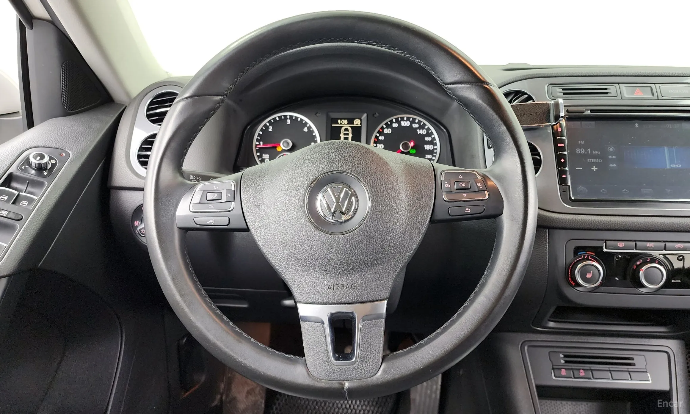 Volkswagen New Tiguan превью 13