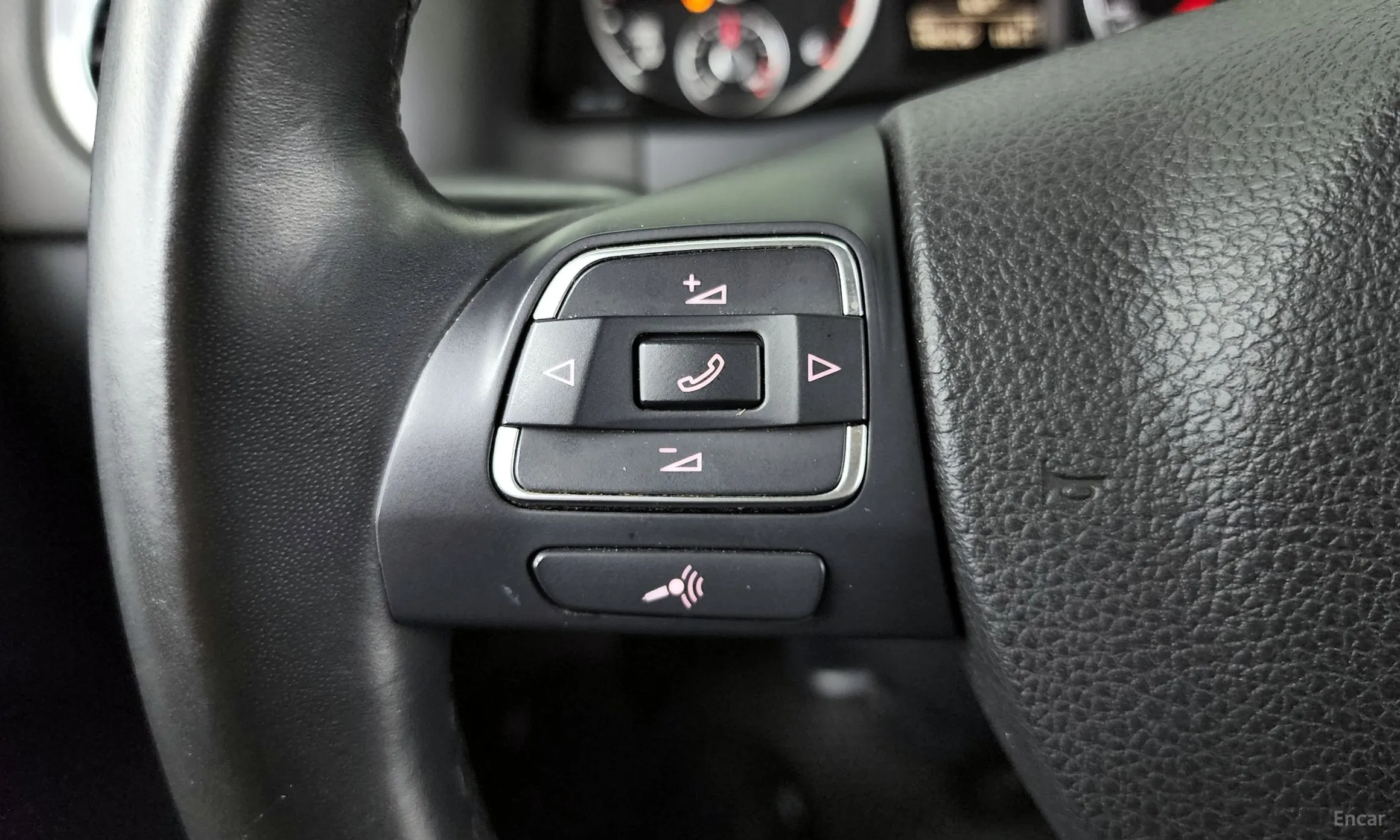 Volkswagen New Tiguan превью 18