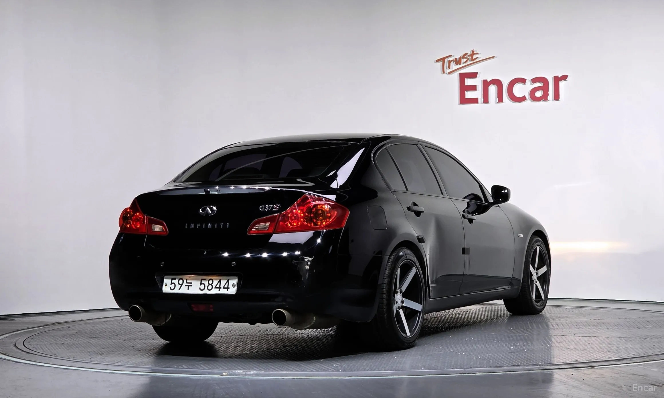 Infiniti G37