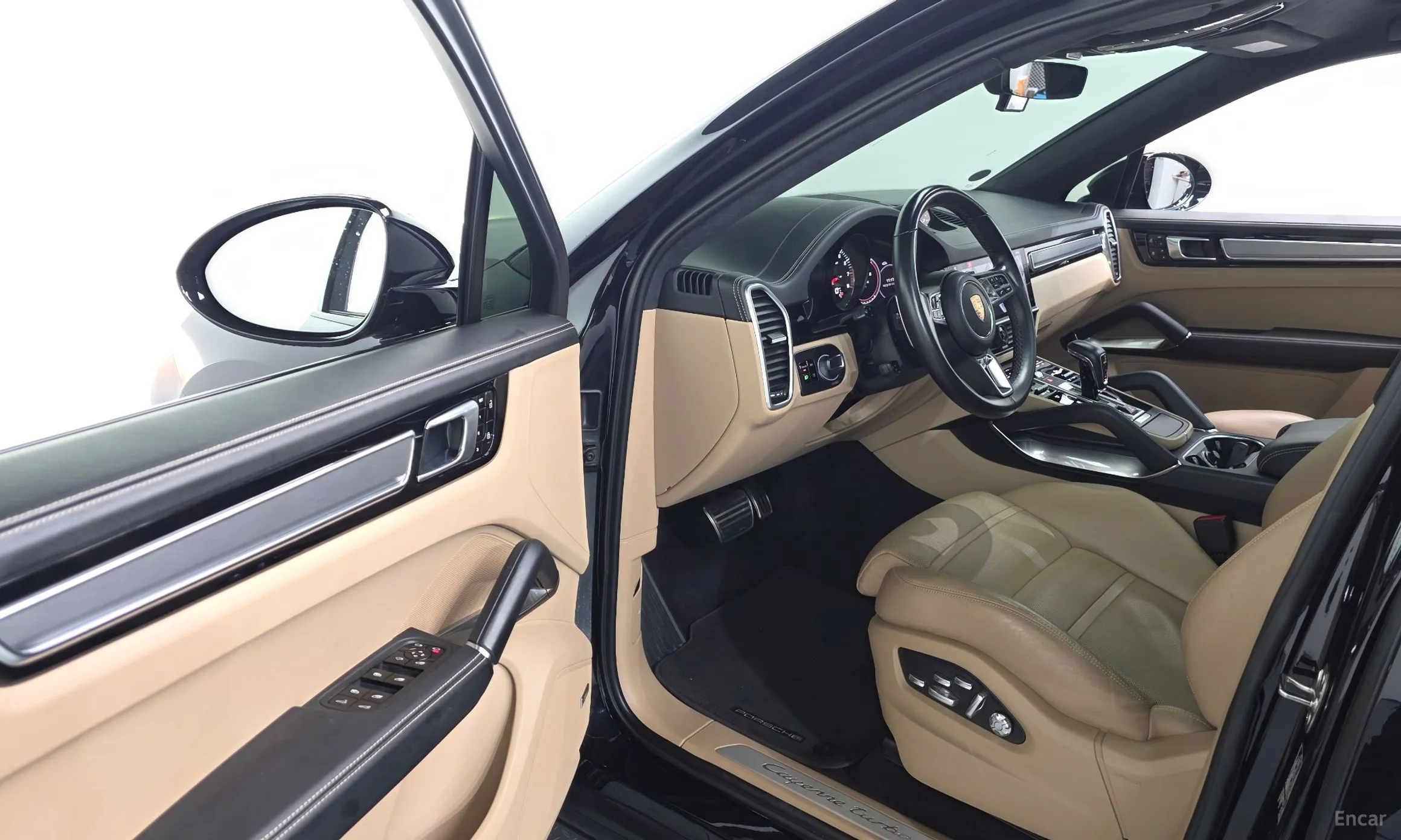 Porsche Cayenne (PO536) превью 12