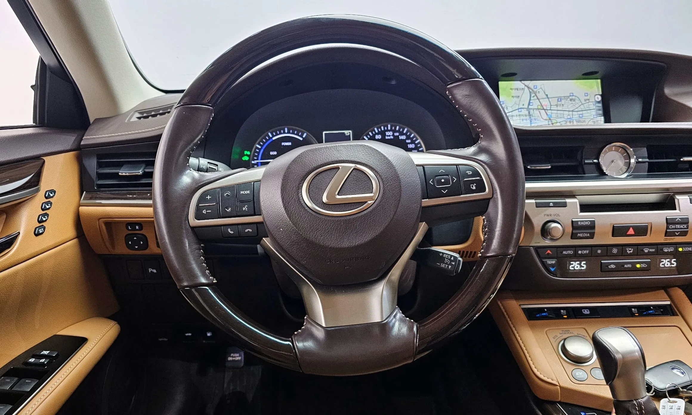 Lexus New ES300h превью 13