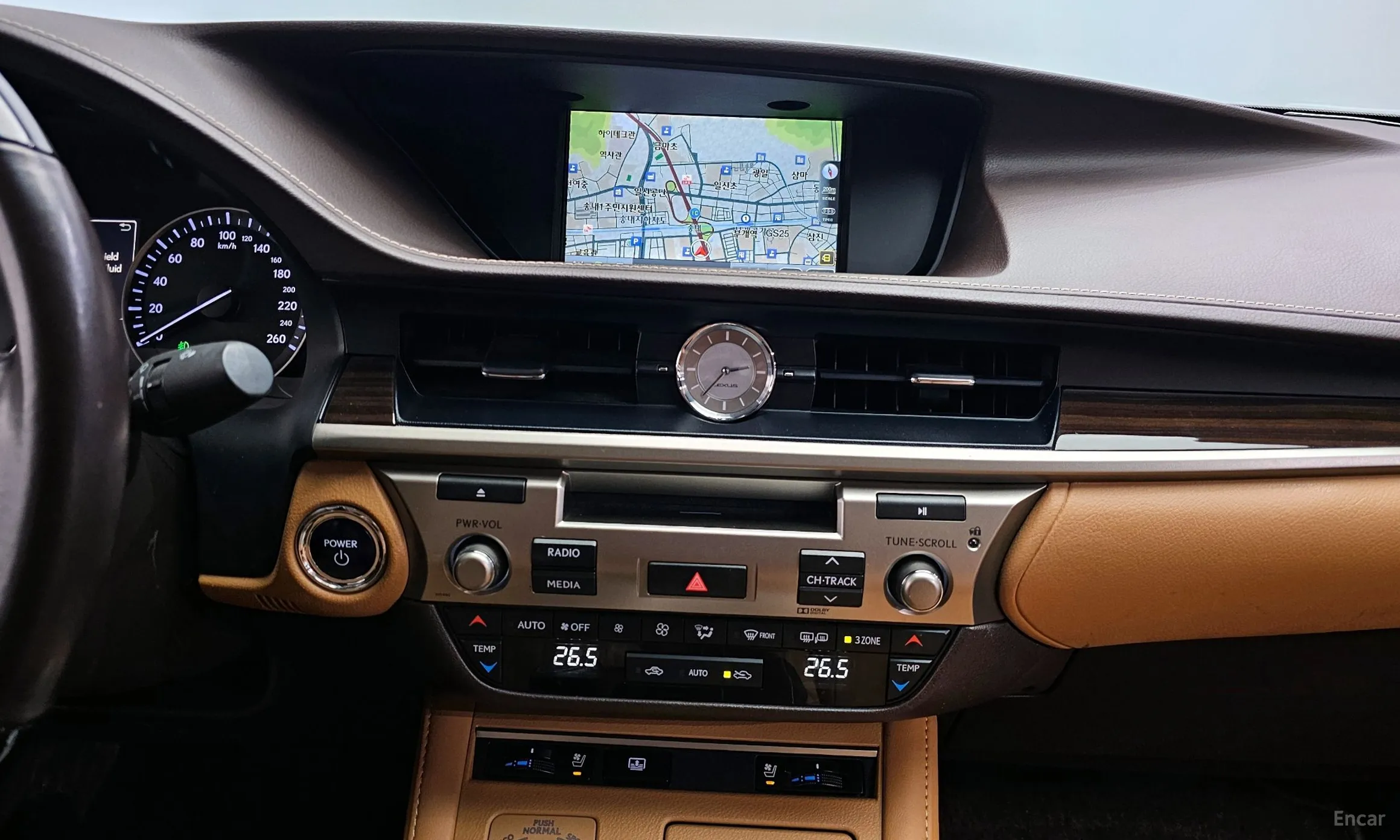 Lexus New ES300h превью 14