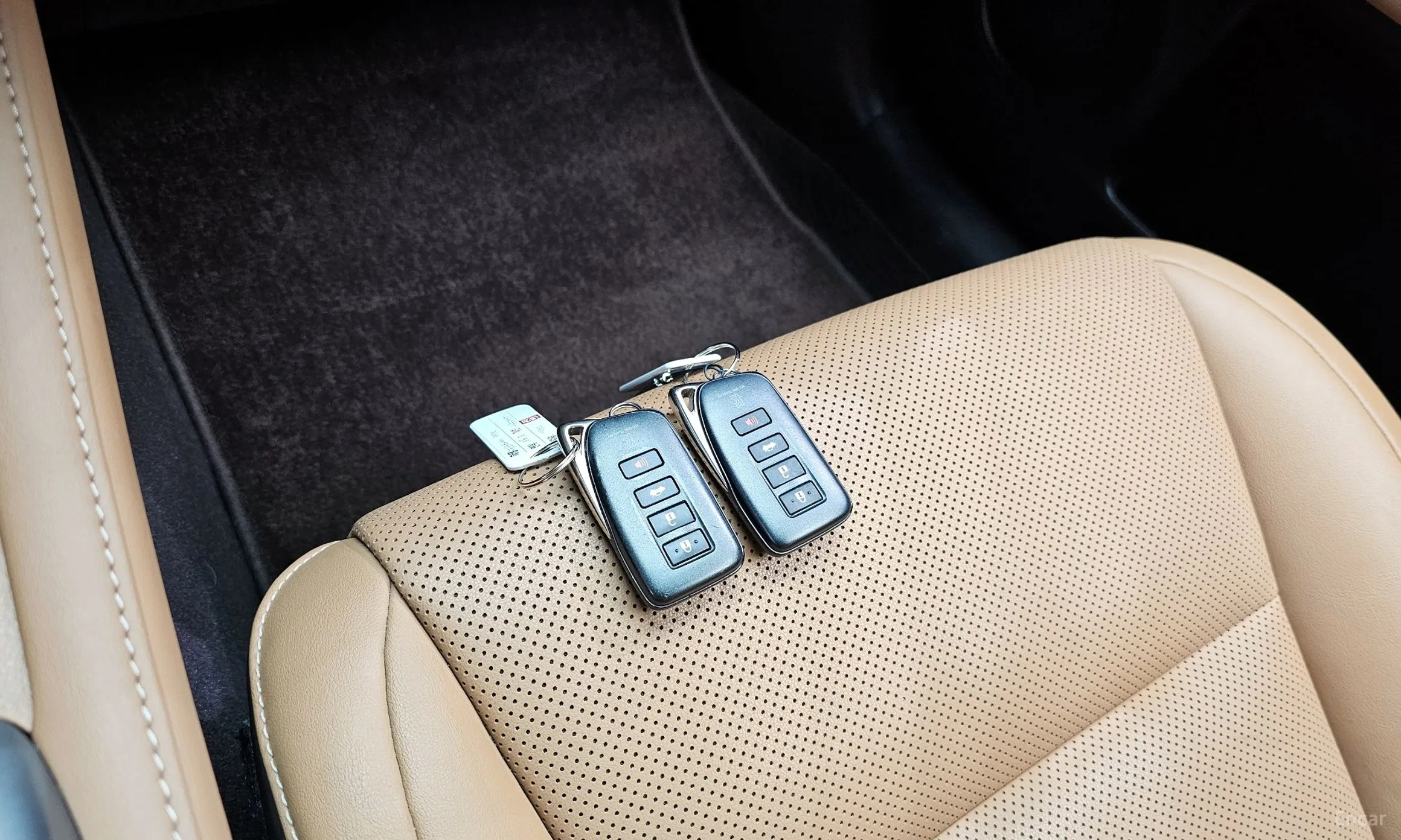 Lexus New ES300h превью 19